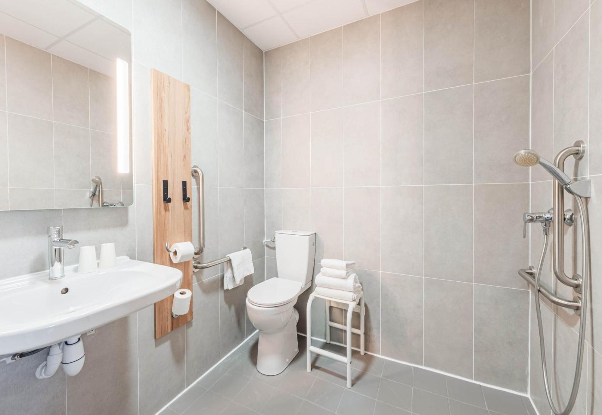 B&B Hotel Mulhouse Sausheim Buitenkant foto