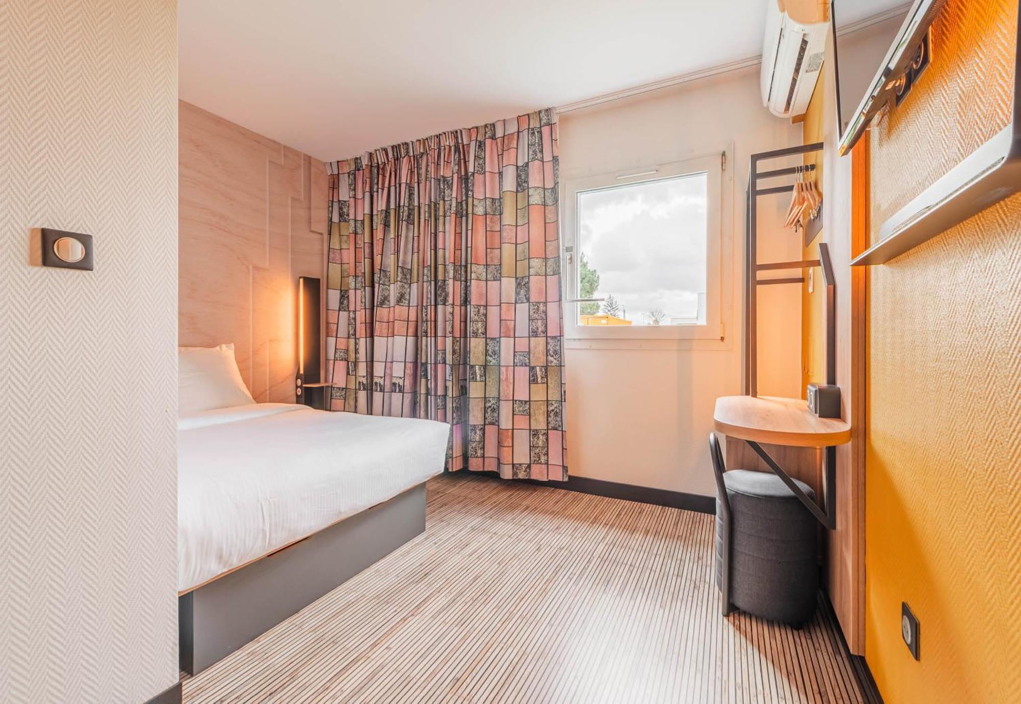 B&B Hotel Mulhouse Sausheim Buitenkant foto